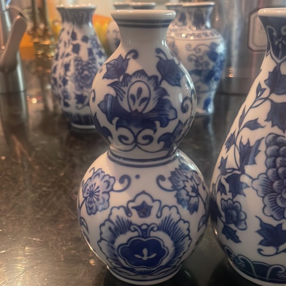 &K DELFT CERAMIC VASES SET OF 3 - Picture 2 of 7